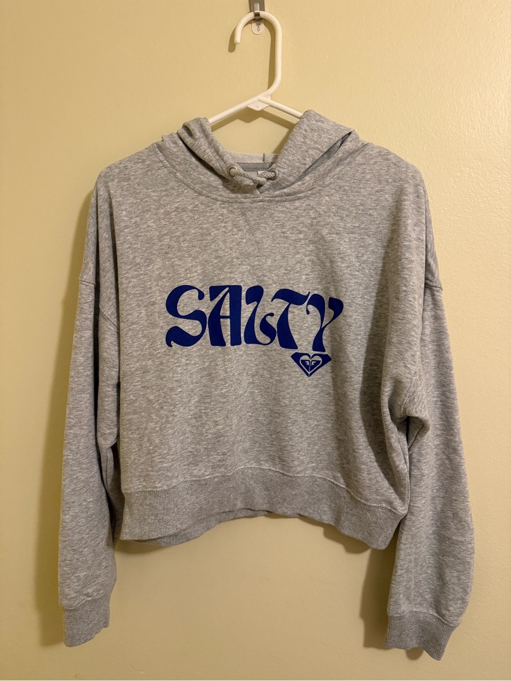 Roxy Grey Cropped Hoodie with Blue 'SALTY' Graphic
